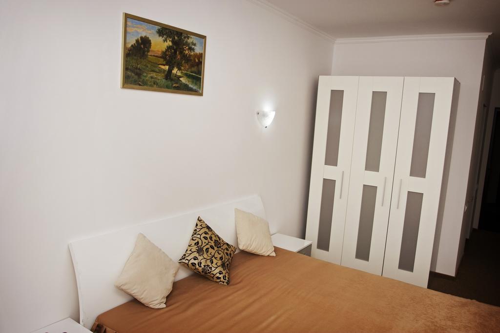 Rhc Royal Hotel Oradea Room photo