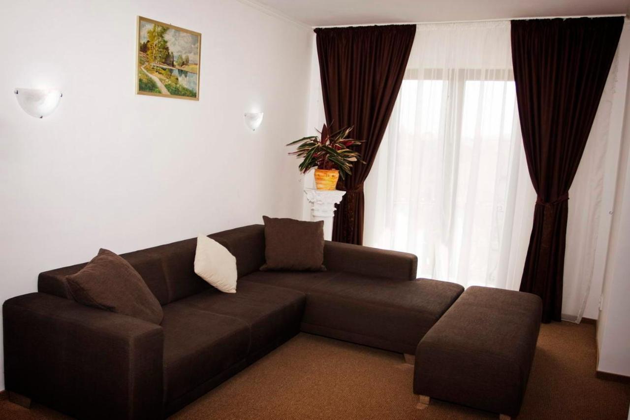 Rhc Royal Hotel Oradea Exterior photo