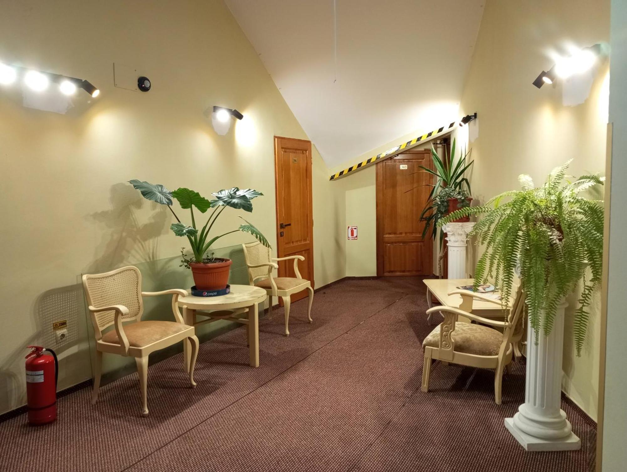 Rhc Royal Hotel Oradea Exterior photo