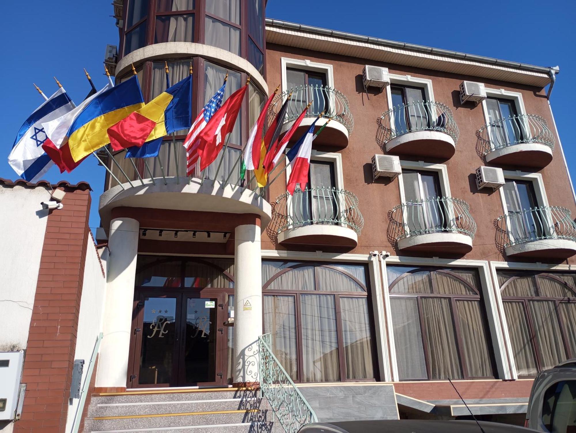Rhc Royal Hotel Oradea Exterior photo