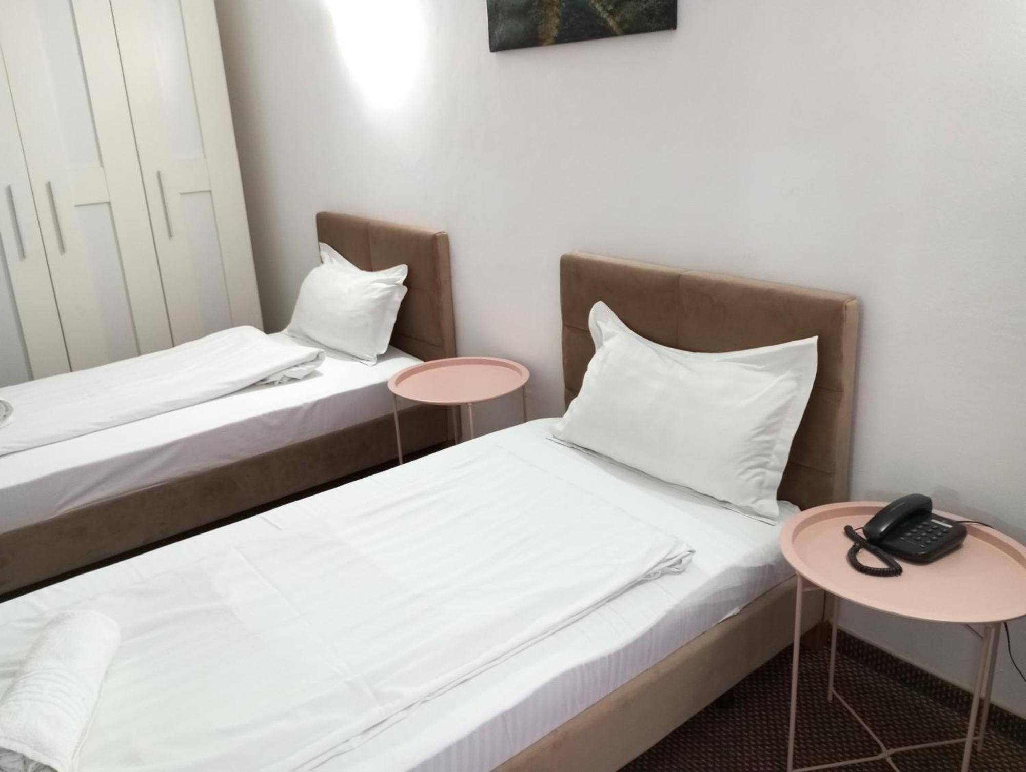 Rhc Royal Hotel Oradea Exterior photo